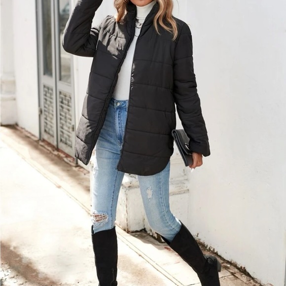 Black zip up quilted coat - Picture 1 of 6